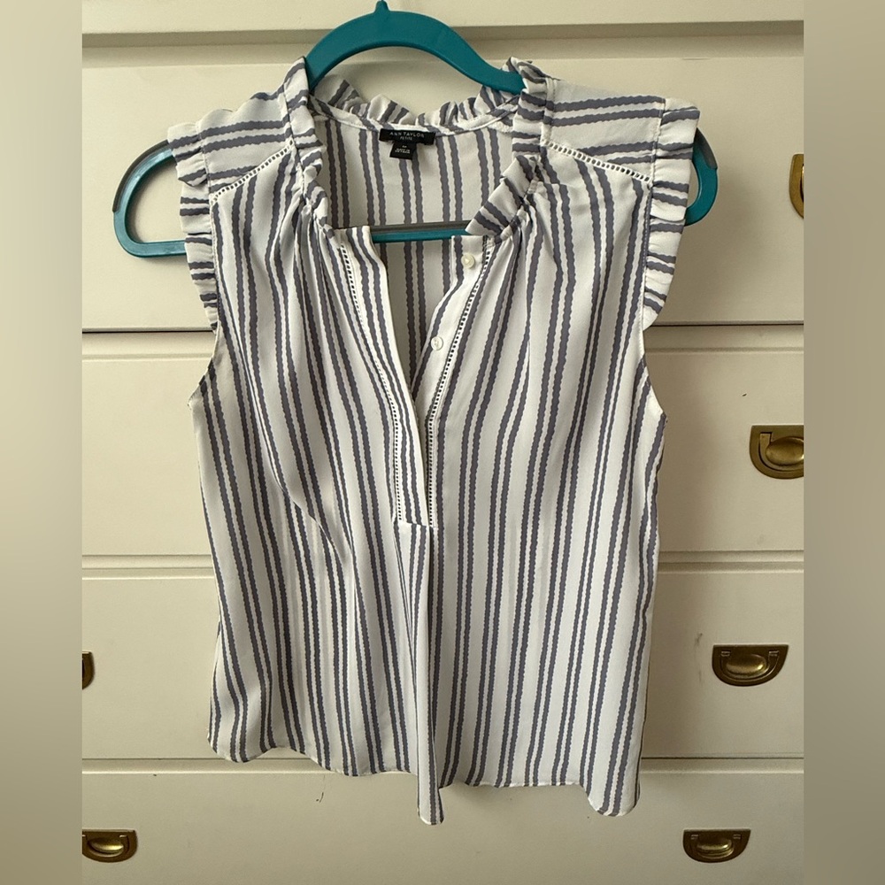Set of 3 Ann Taylor and LOFT Blouses - Picture 5 of 8